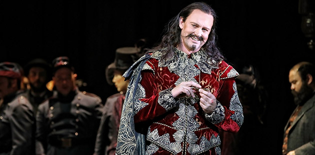 Teddy Tahu Rhodes as Méphistophélès in Opera Australia's production of Faust at the Sydney Opera House - photo by Prudence Upton