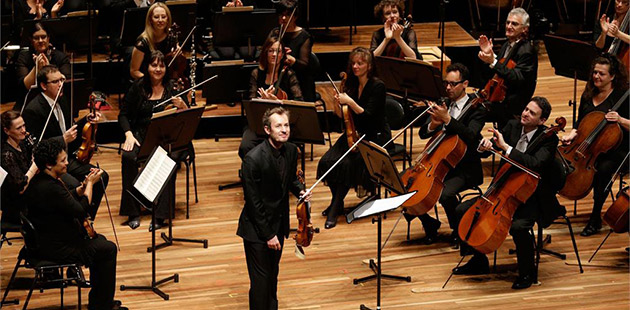 Richard Tognetti with Members of the Melbourne Symphony Orchestra