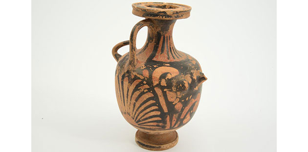 Red-figure-hydria-(water-jar),-Bari,-Apulia,-southern-Italy-courtesy-of-the-WA-Museum
