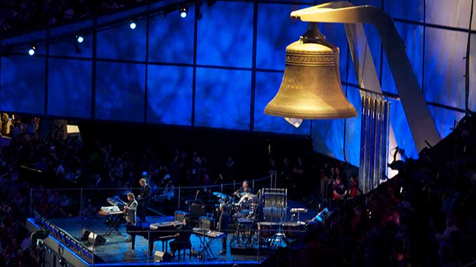 Mike-Oldfield-performing-Tubular-Bell-at-the-2021-London-Olympics-Opening-Ceremony