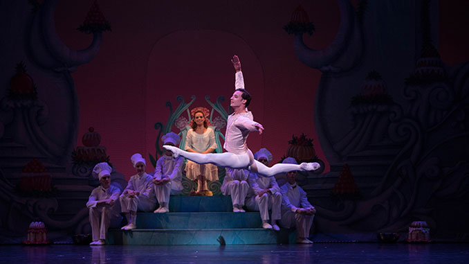 Queensland-Ballet-The-Nutcracker-Camilo-Ramos-photo-by-David-Kelly